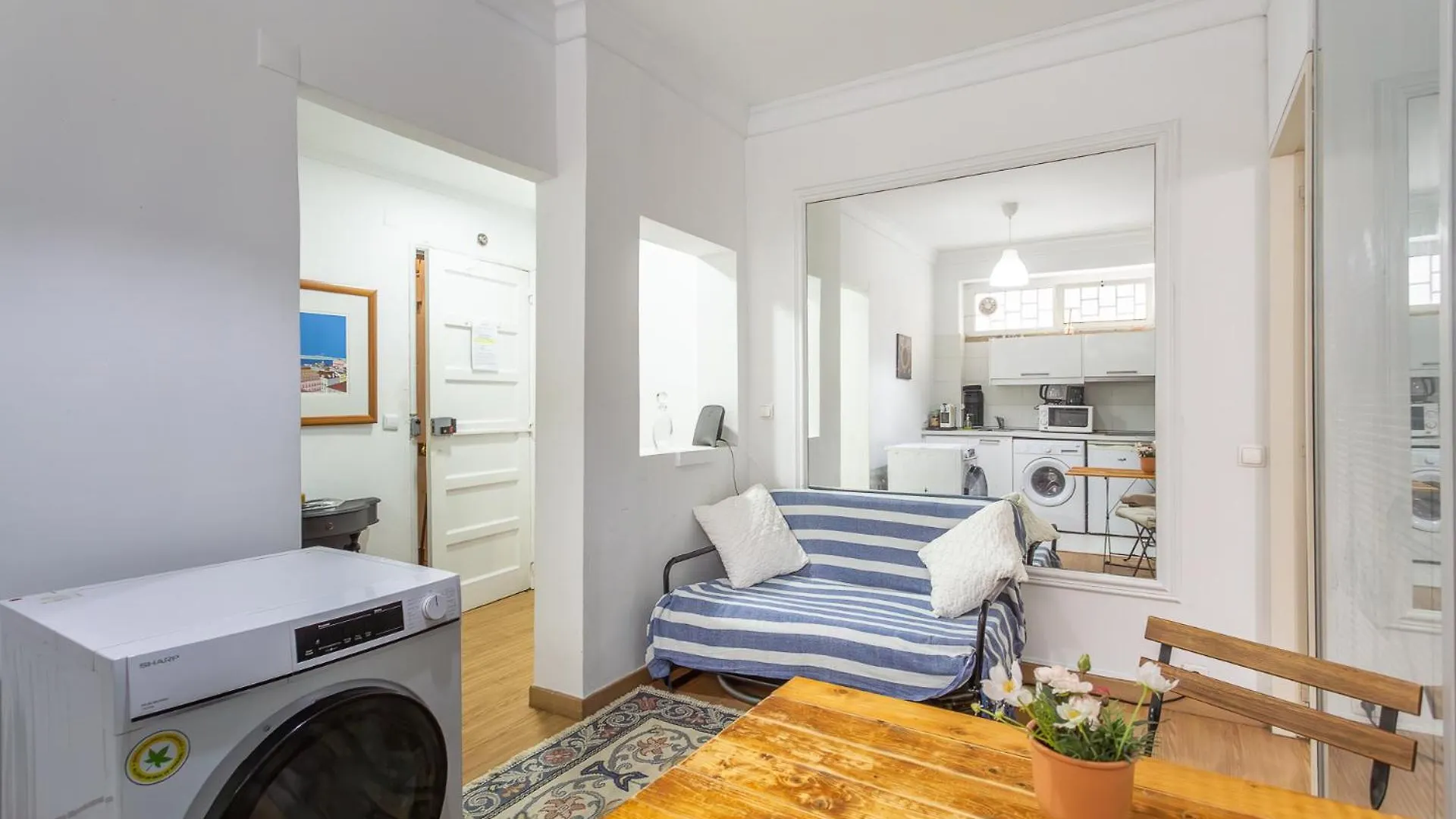 Lisbon Apartment 3
